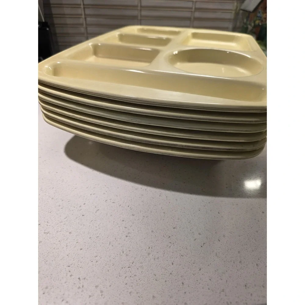 VTG Prolon School Cafeteria Lunch Trays Yellow NSF-39150 9853 Lot Of 6